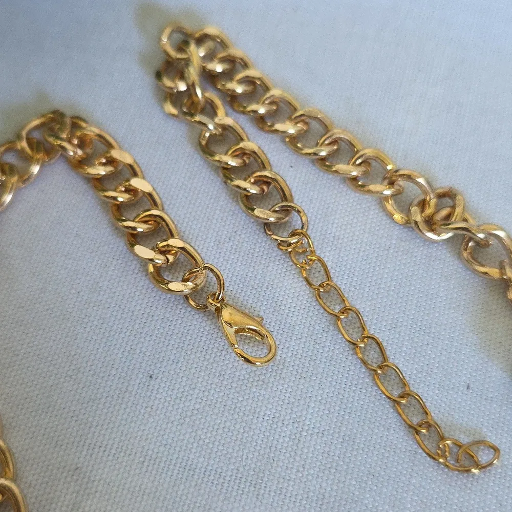 Statement Gold and Green Necklace with Earrings Set - Image 6