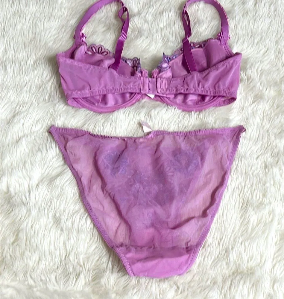 Vintage Victoria’s Secret Lingerie Set - Image 4