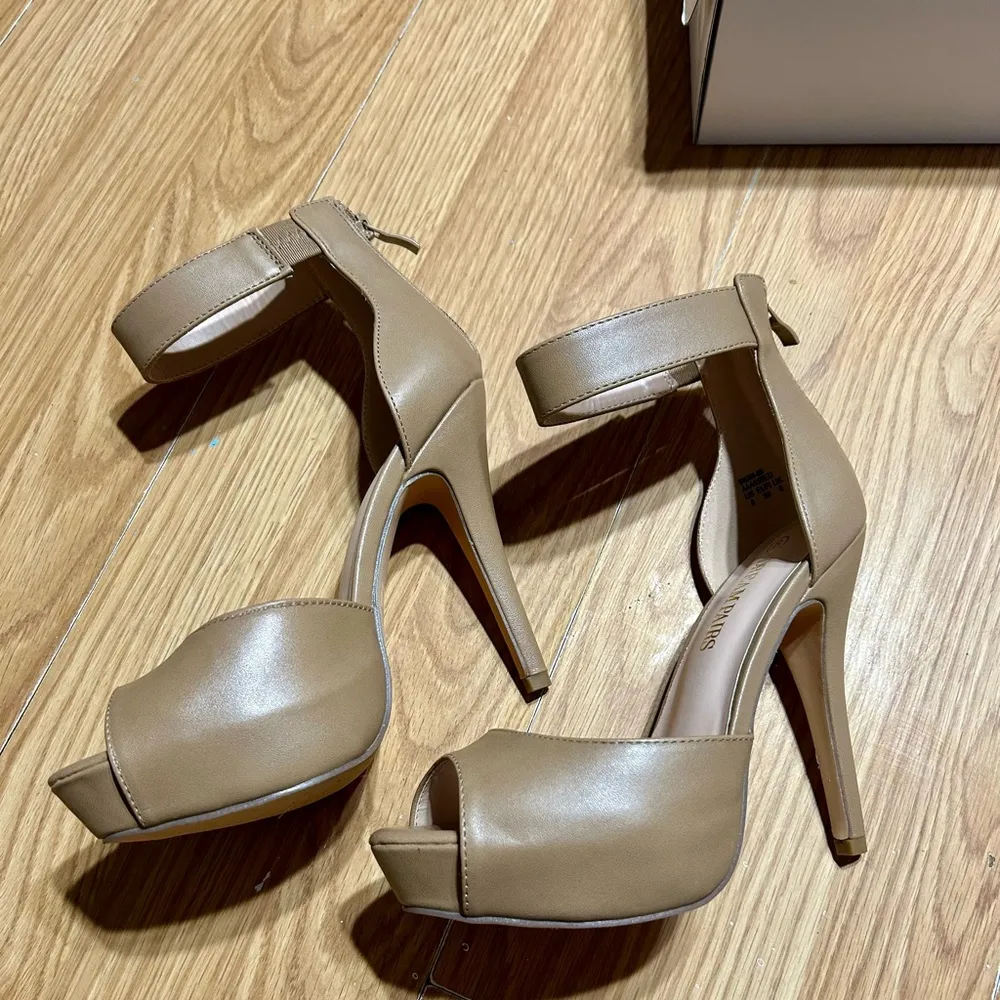 NWB Stiletto nude heels ankle strap platform peep toe women 8 - Image 2