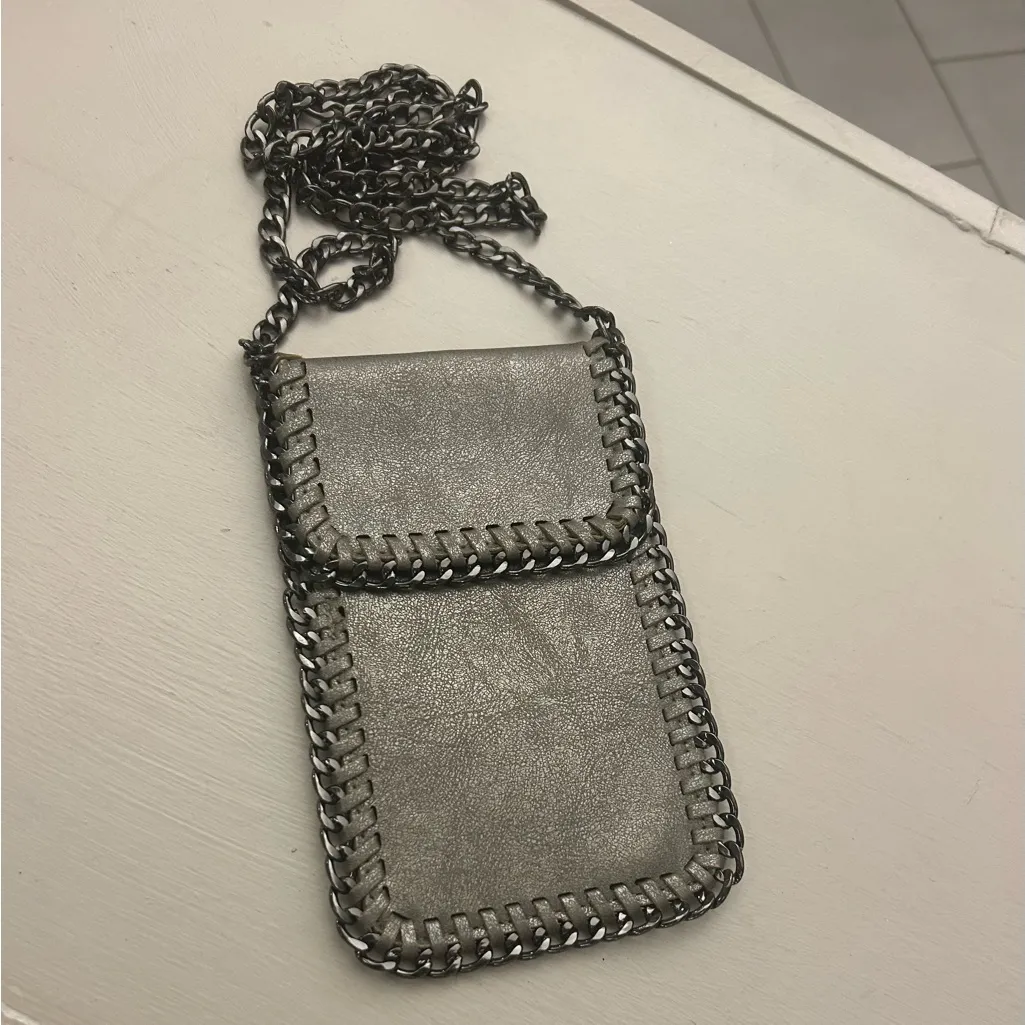 Phone pouch Chic Gray Chain Crossbody Pouch for phone or… - Image 3