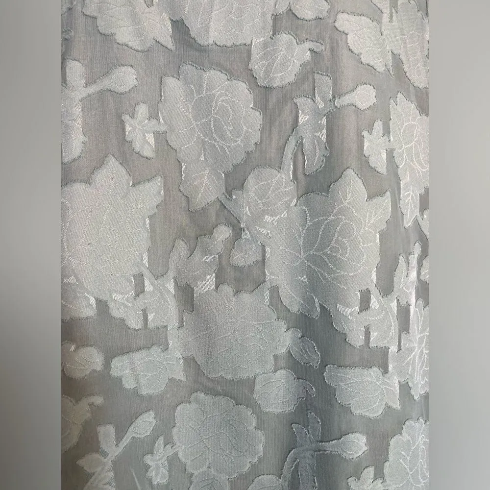 RXB sage green sheer floral overlay T - Image 4