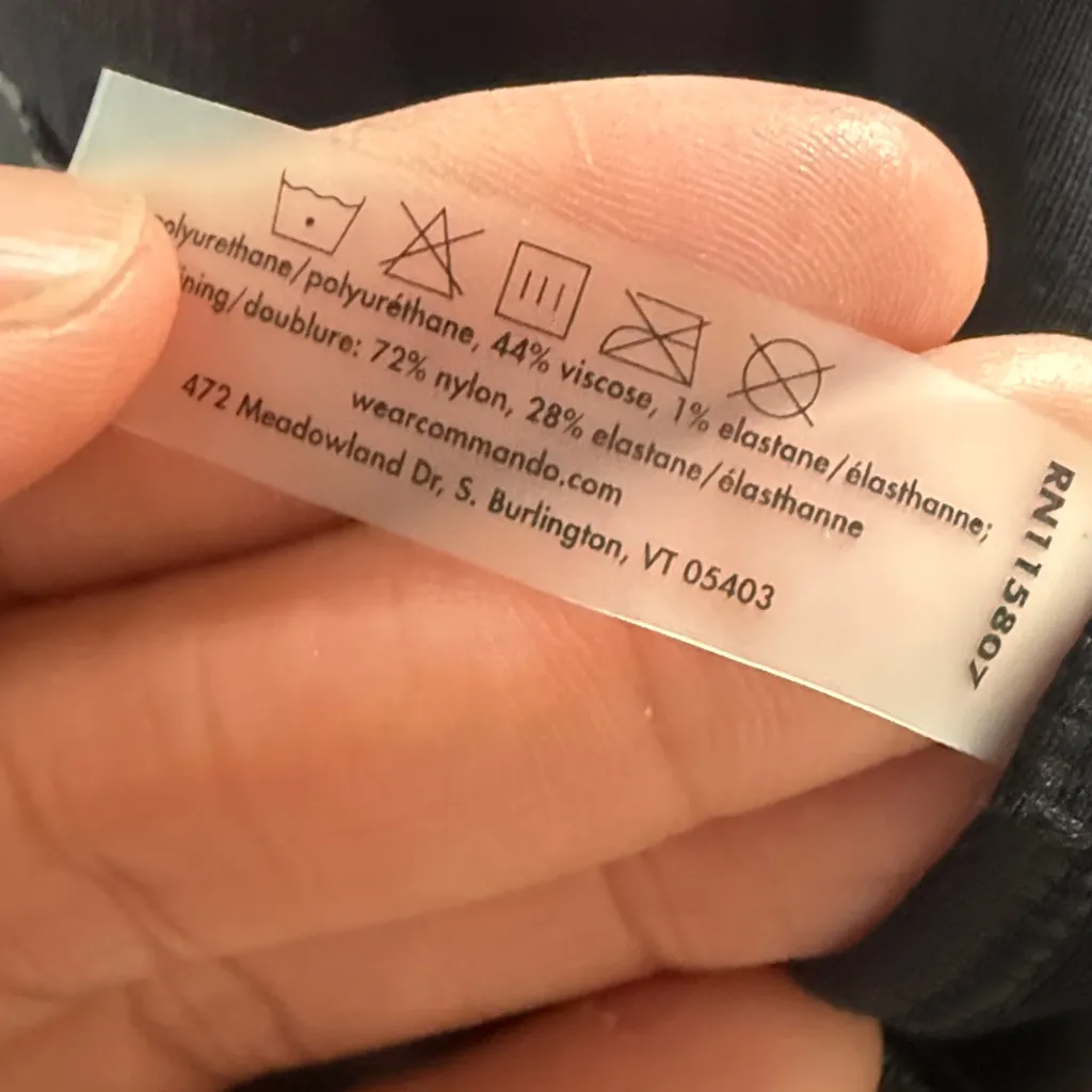 Commando Women's Black Faux Leather Straight Leg Pants High rise size Medium - Image 6