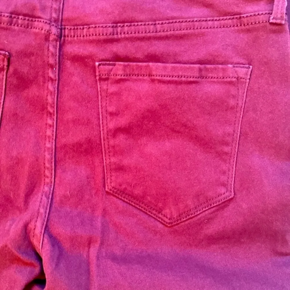 Old Navy|| Wine colored jeans Rockstar mid-rise - Image 4