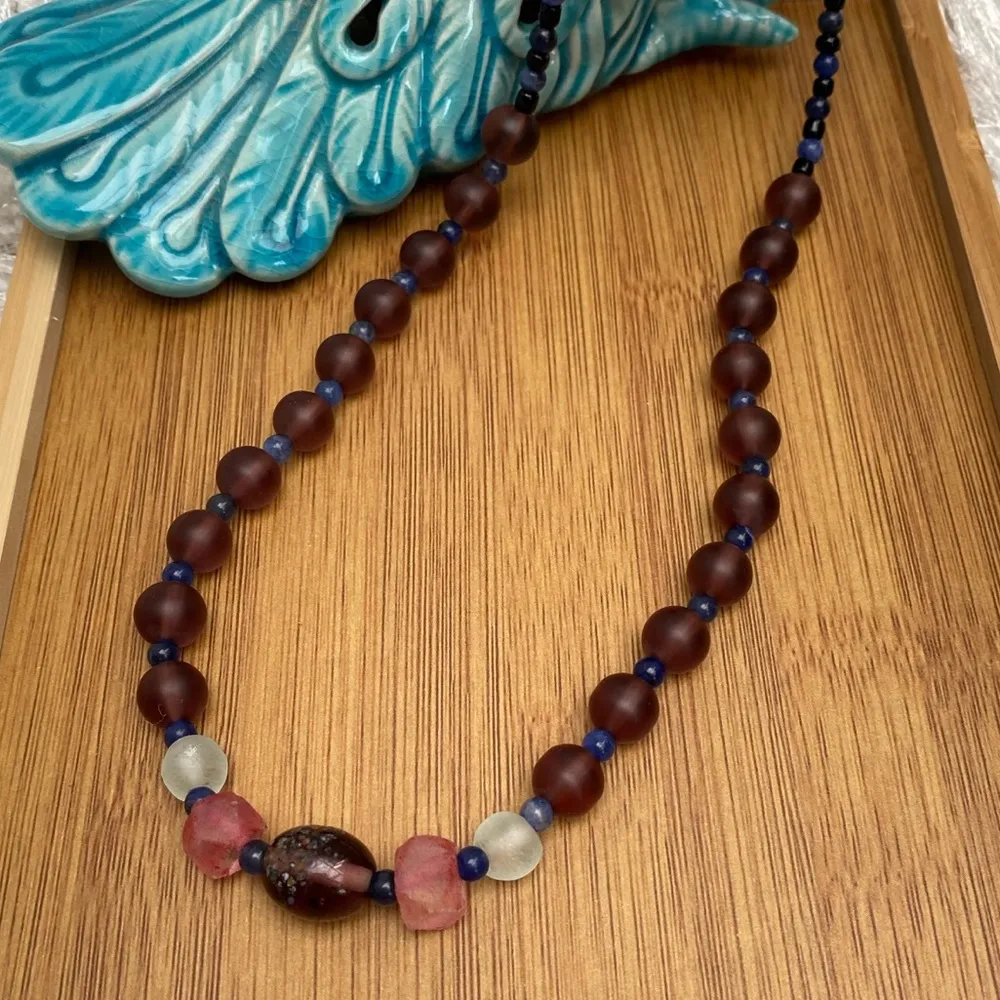 New Handcrafted Artisan One of a Kind Women’s Beachy Sea Glass Bead Necklace - Image 9