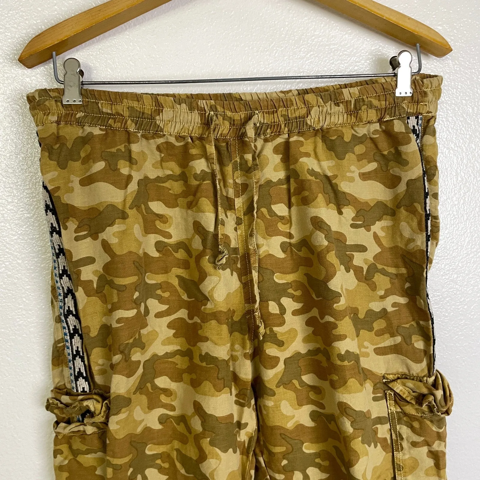 Sundance Camo Cargo Pants Womens PS Petite Small Pull On Elastic Embroider boho Green Size undefined - Image 5