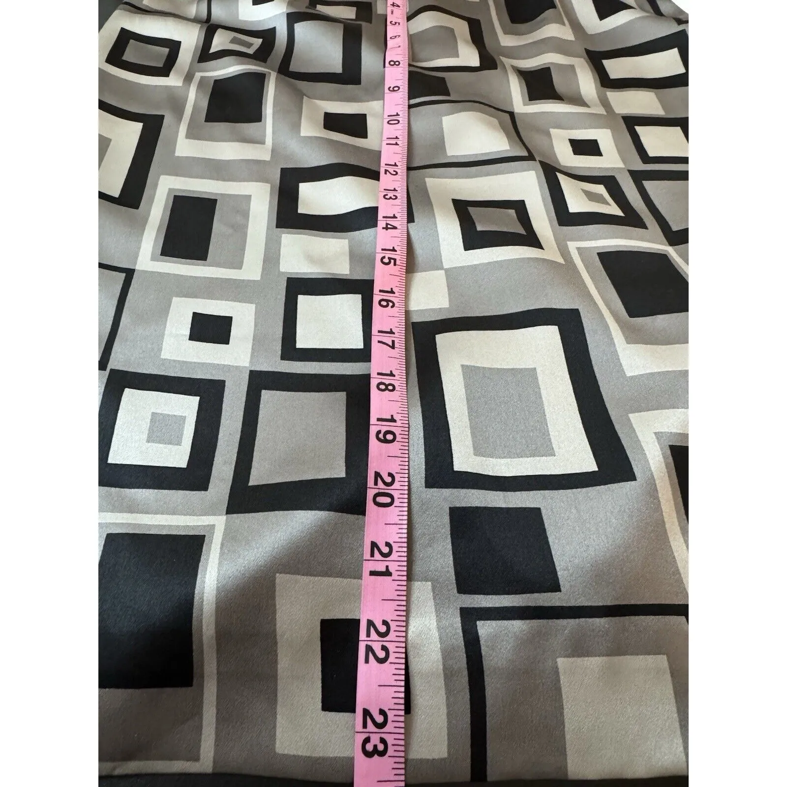 Vintage 100% Silk Graphic Printed Pencil Skirt Sz 6 INC International Concept - Image 4