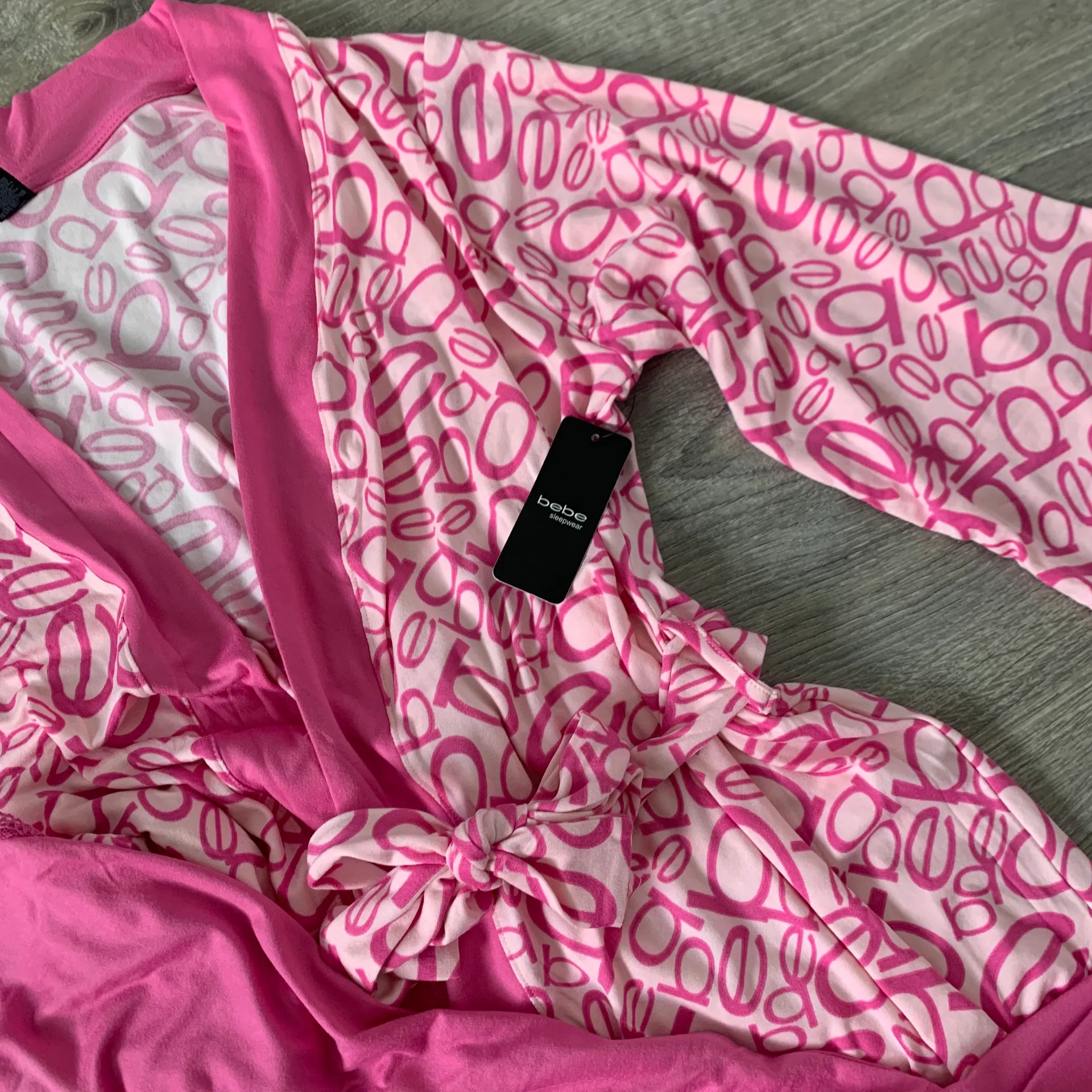 NWT  Hot Pink Sleepwear Set Bath Robe Pajama Set Shorts and Cami - Image 4