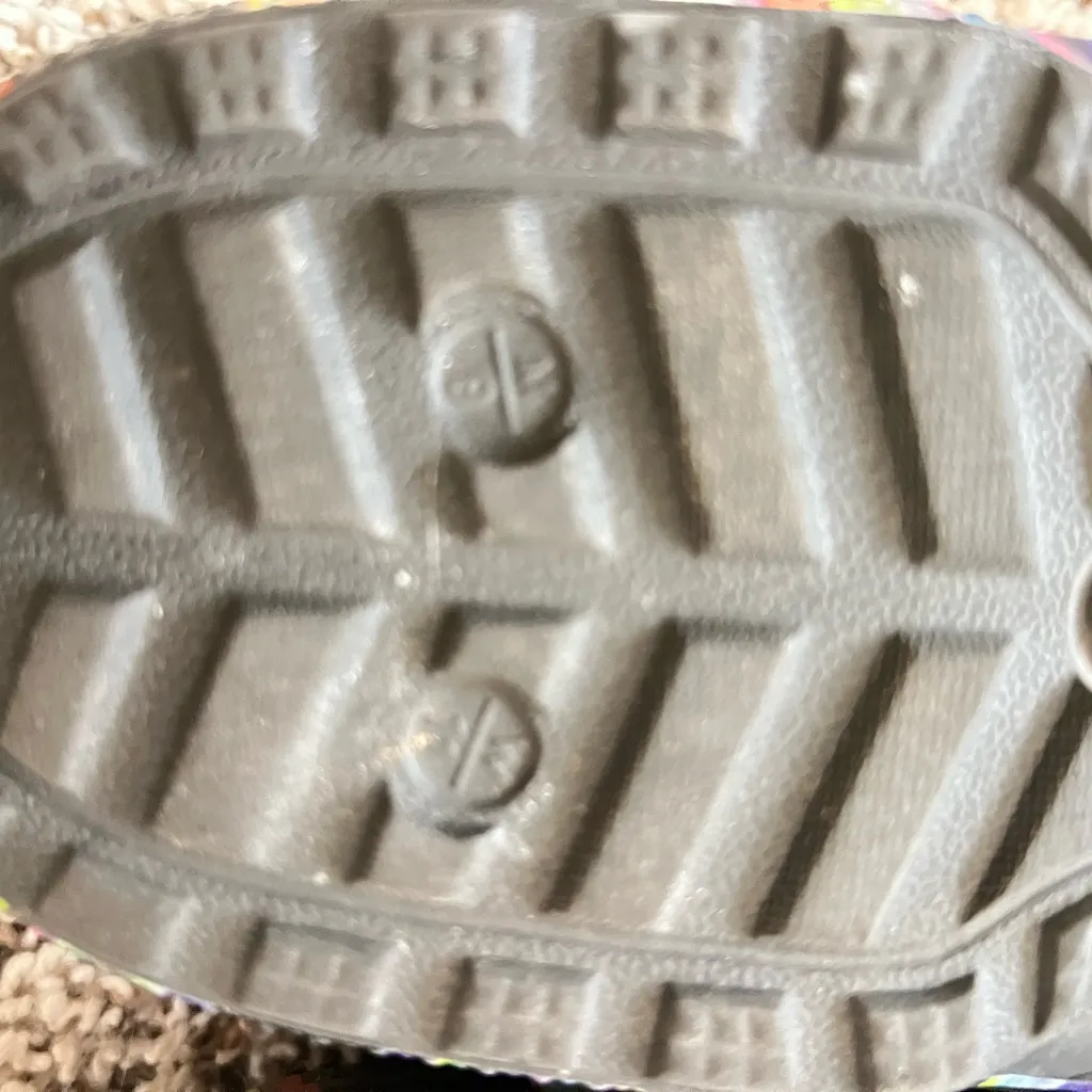 Crocs Sherpa Lined Clogs - Image 4