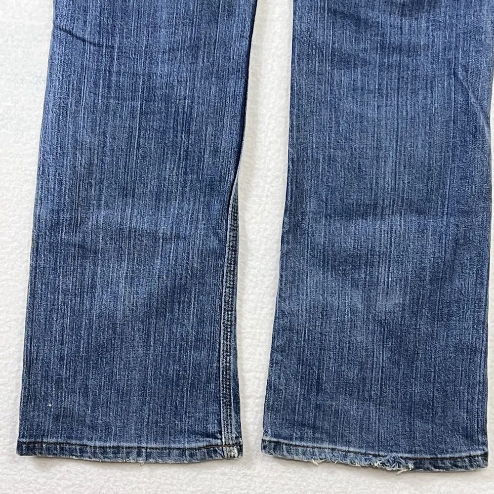 Carhartt Jeans Women's Size 6x30 Blue Boot Cut Traditional Fit Stretch Mid Wash - Image 14