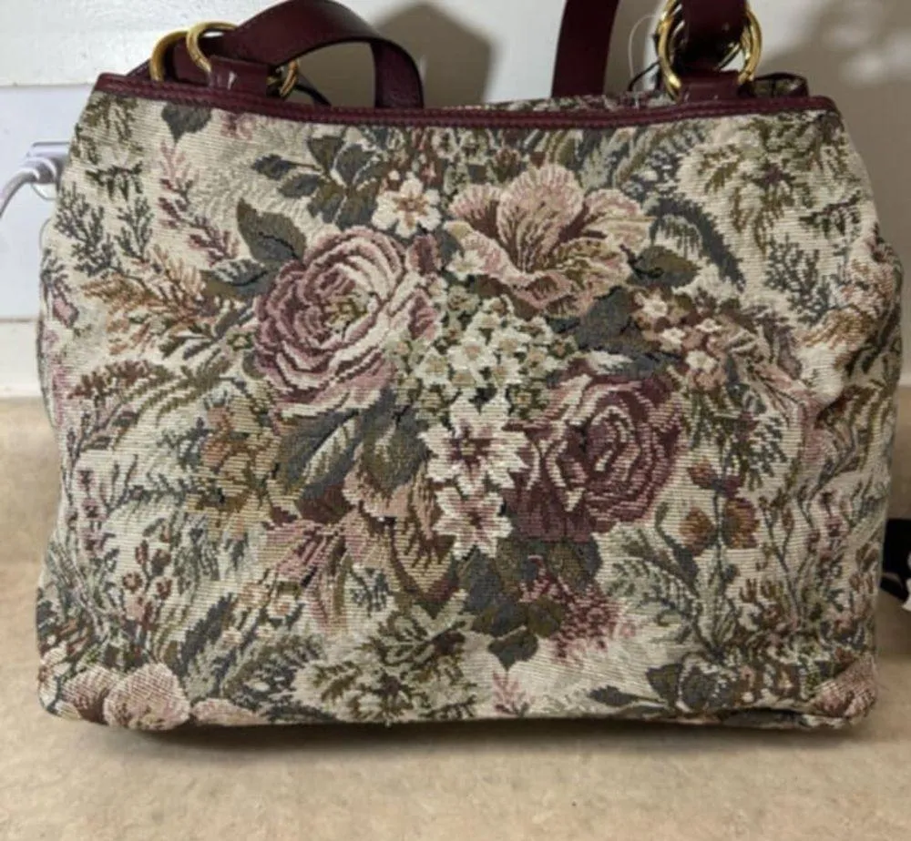 Etienne Aigner Genuine Leather Trim Magnetic Snap Multicolor Crossbody Bag - New - Image 7