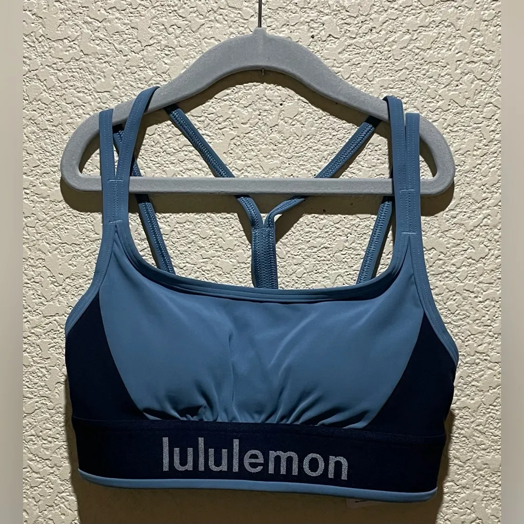 Lululemon NWT Logo Train Strappy Bra Light Support True Navy Utility Blue Size 2 - Image 5