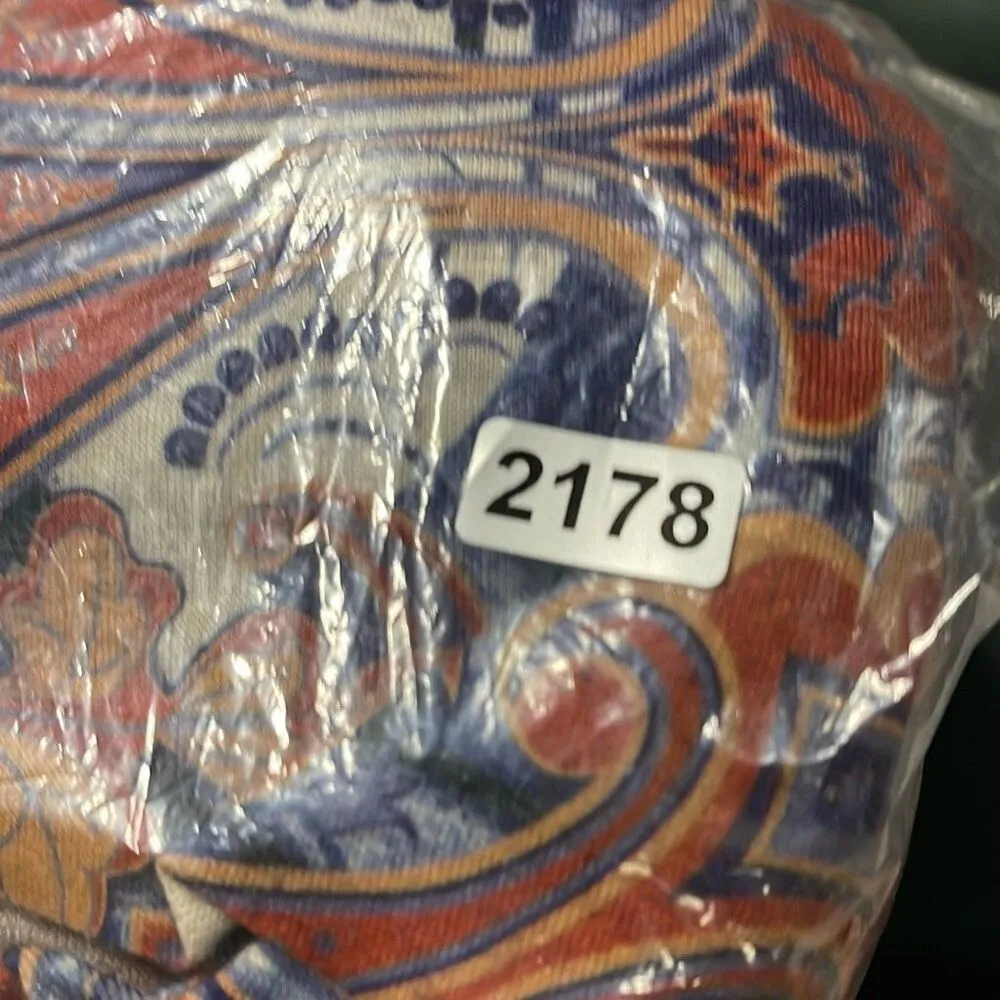 Live and let live size large size L dolman sleeves studded top - Image 5