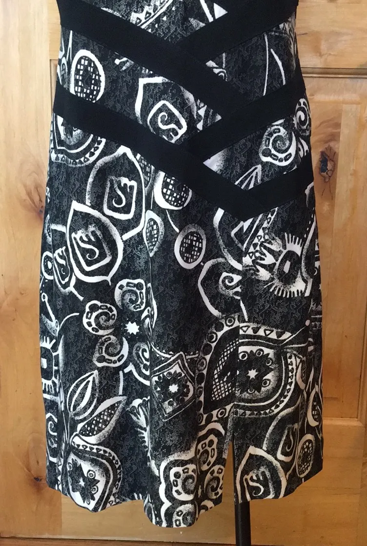 Black Gray White Floral Graphic Bk Zip Dress EUC 16 - Image 3