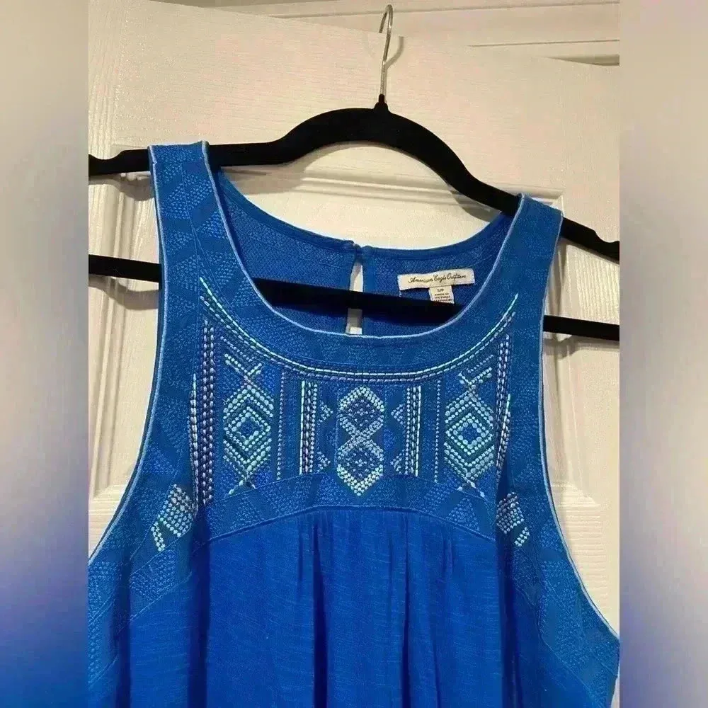 American Eagle Cobalt Blue Flows Silver Embroidered Button Tank Top Size Small - Image 3
