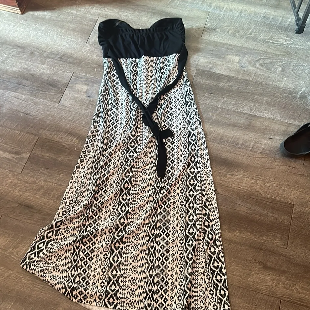 Strapless One Step Up‎ dress Size medium. Lightweight black and white - Image 5