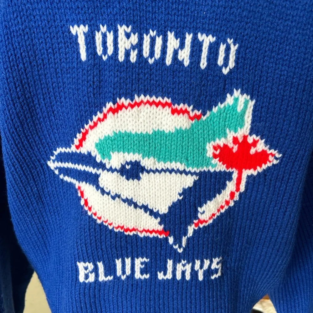 Vtg handmade knitted v neck electric blue Toronto blue jays sweater large XL - Image 4