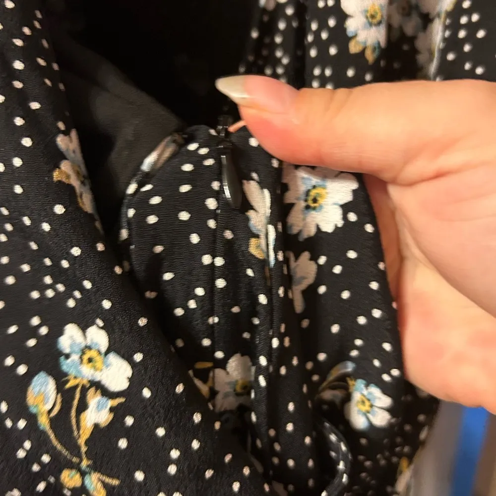 LOFT FLORAL WRAP STYLE ROMPER - Image 5