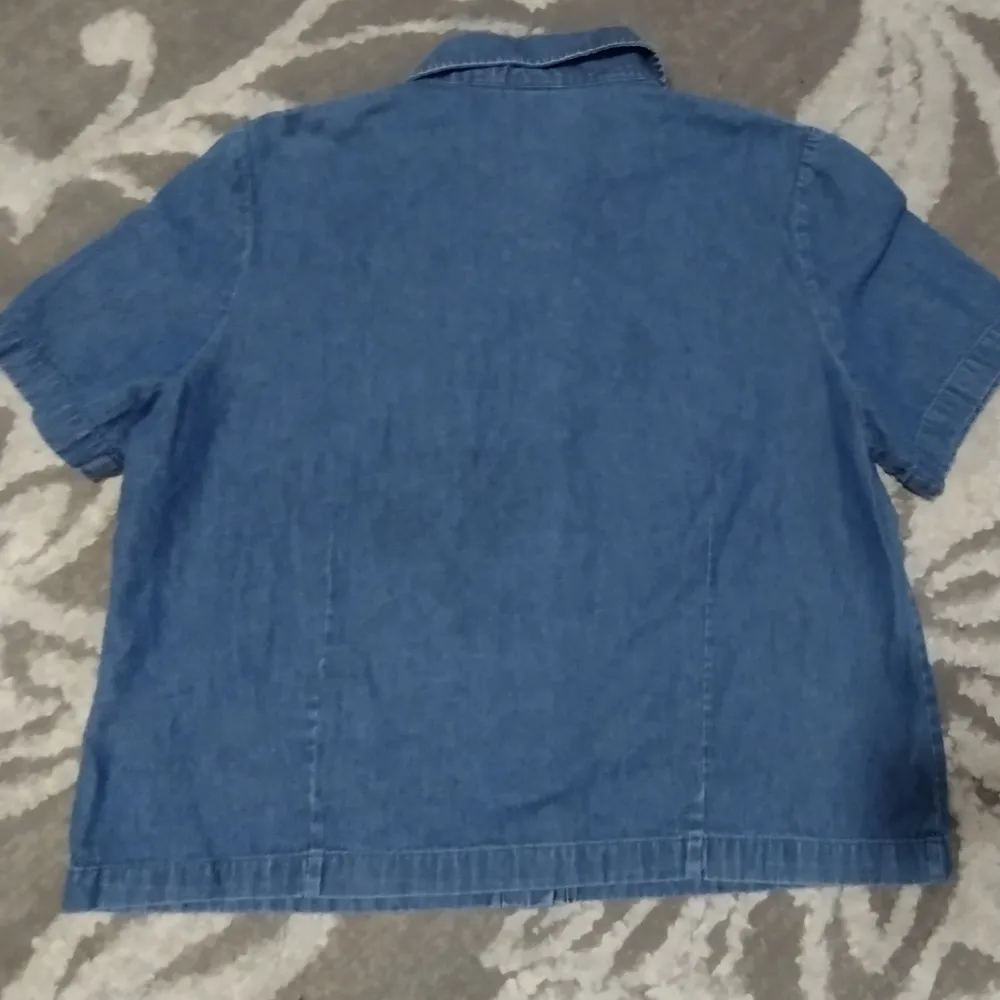 Petites denim shirt embroidered floral - Image 2