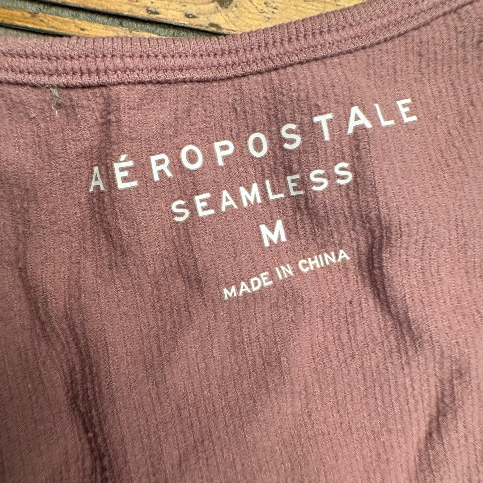 Aeropostale Seamless Ribbed Henley Crop Top Dusty Rose Size M - Image 3