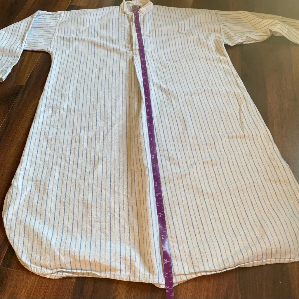 VTG Banana Republic Dobby Flannel Striped Night Shirt Made in England - Image 3