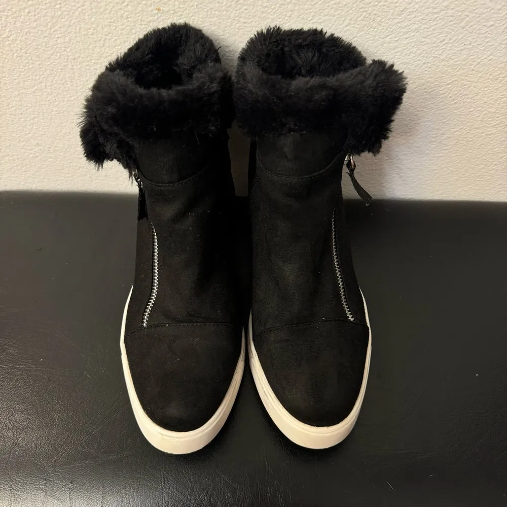 Sugar Women's Black Fur - Image 3