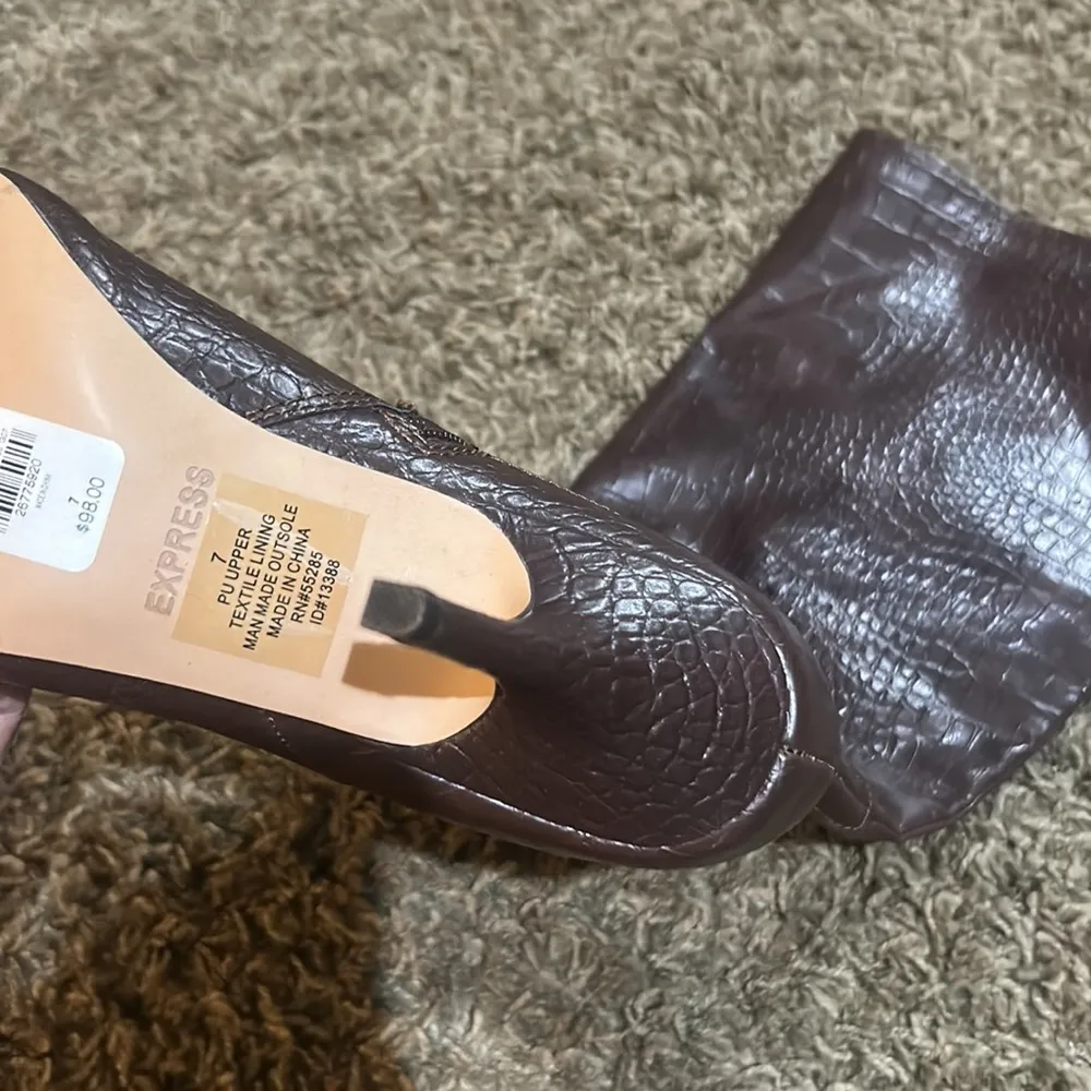 EXPRESS  Brown Knee High Heeled Wide Legged Boots Size 7 - Image 8