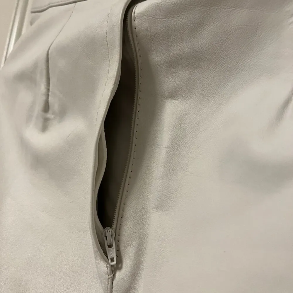 Vintage White Leather Mini Skirt Size 12 - Image 2