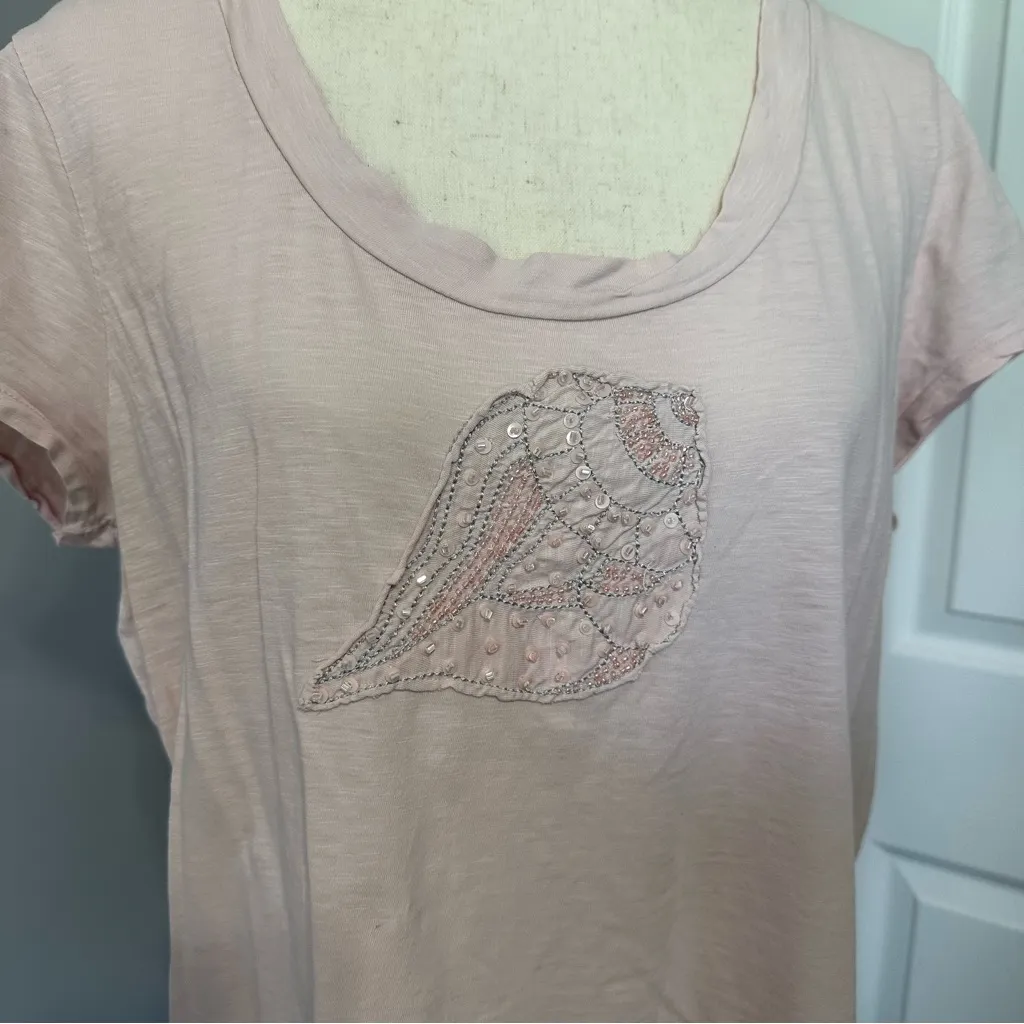 Bass Light Pink Seashell Embroidered Tee Size L - Image 2