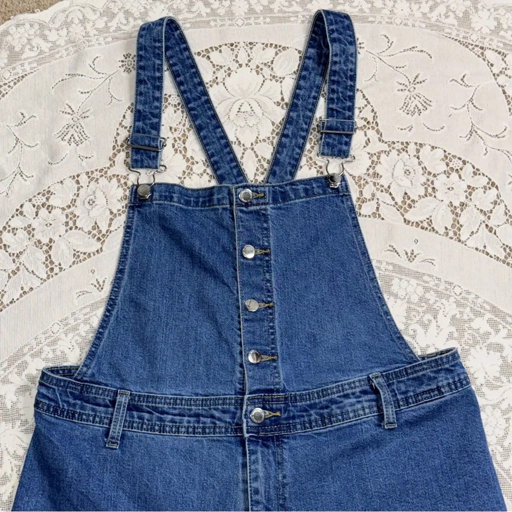 Universal Thread Women’s Light Blue Denim Overalls size 16 - Image 3