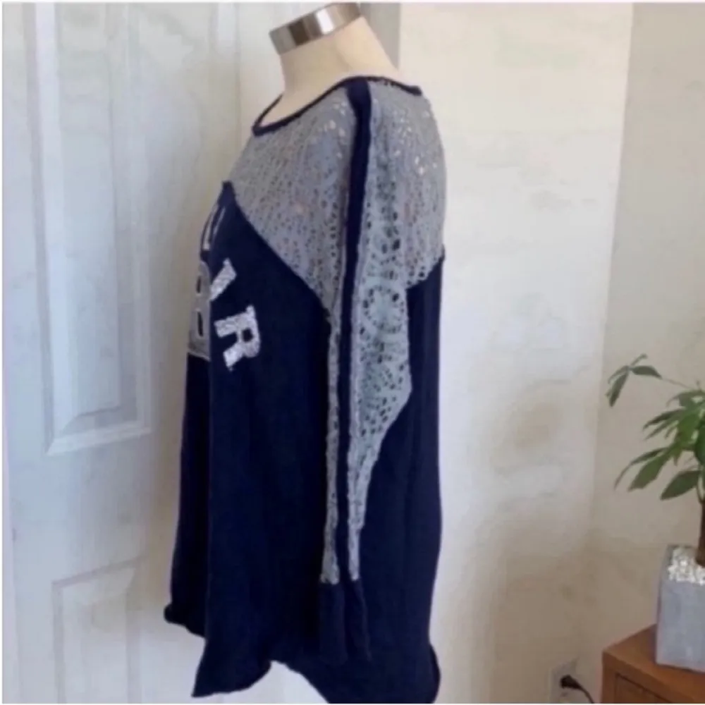 Touch by Alyssa Milano Blue and Gray Raglan Graphic Jersey Size L - Image 5