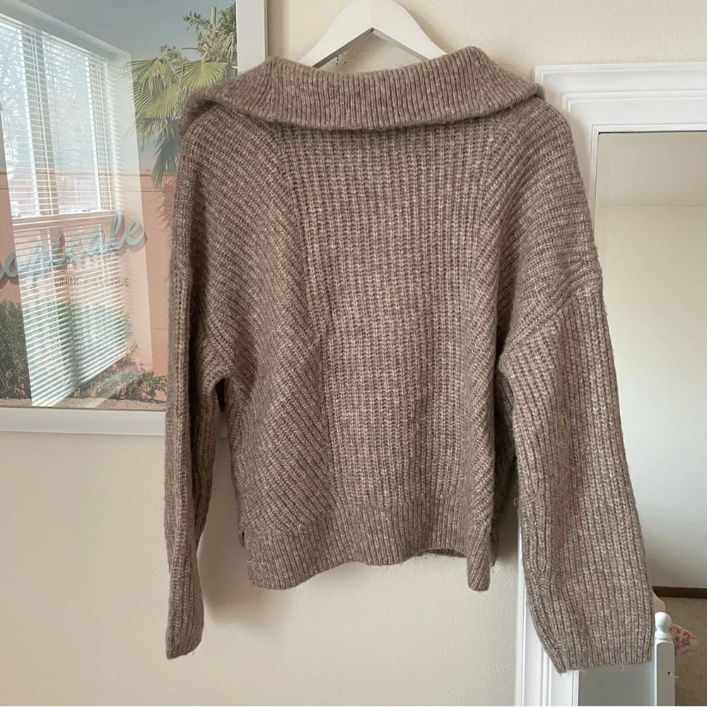 Abercrombie & Fitch  Quarter Zip Pullover Collar Sweater - Image 7