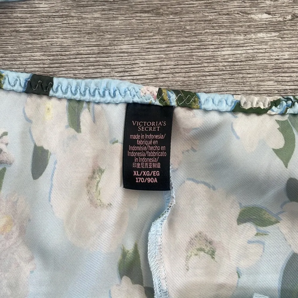 Victoria’s Secret Floral Pajama Set - Image 6