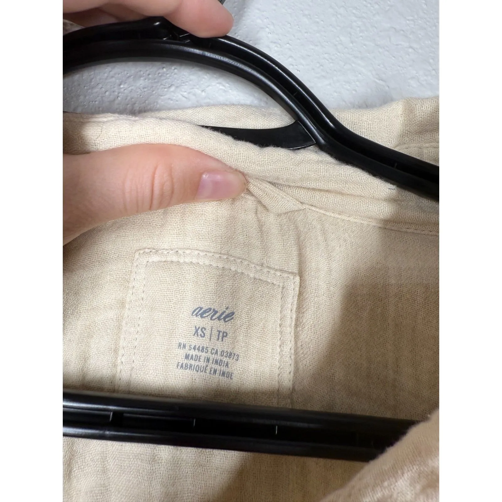 Aerie Womens Gauzy Cotton Button Up Top Sz XS Oversized Butter Yellow Beachy - Image 4