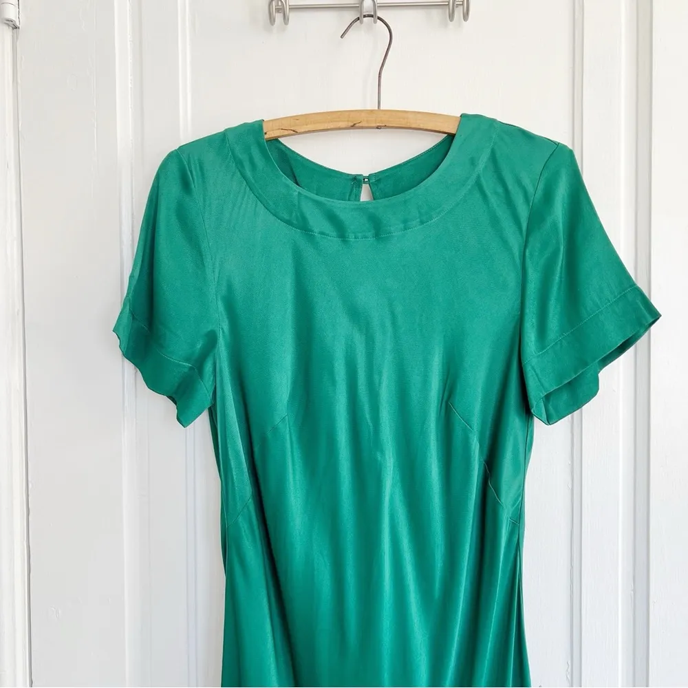 Anthropologie • Brynne Maxi Tee Dress emerald green Holly satin bias cut keyhole - Image 4
