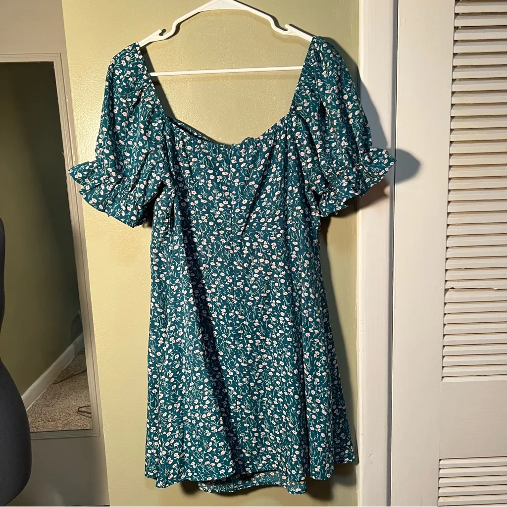 Off Shoulder Mini Dress Green Ditsy Floral Sweetheart Neck Size M - Image 9