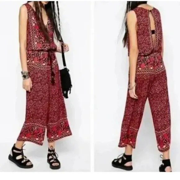Free People Boho Red Black Floral Crop Jumpsuit Size Medium - Image 2