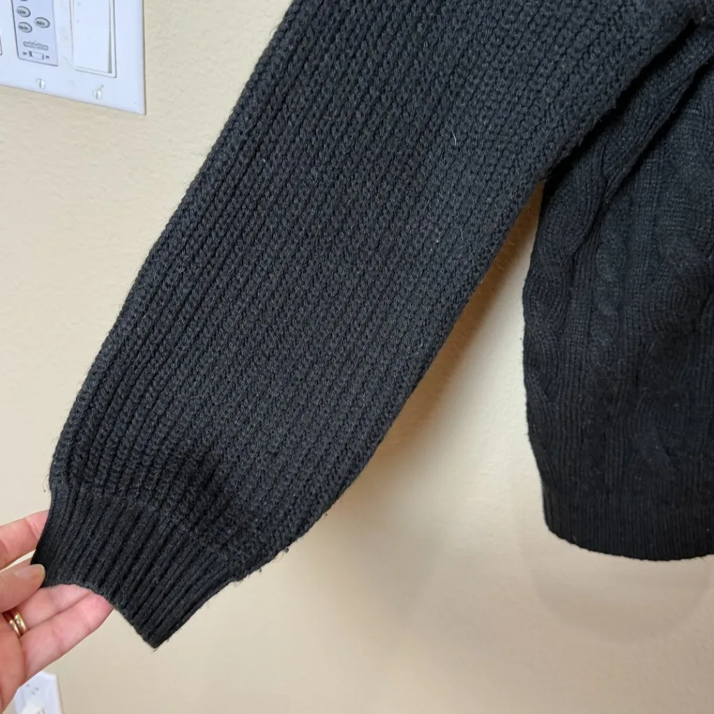 WILD FABLE Mixed Cable Knit Chunky Cardigan Sweater Size Medium - Image 4