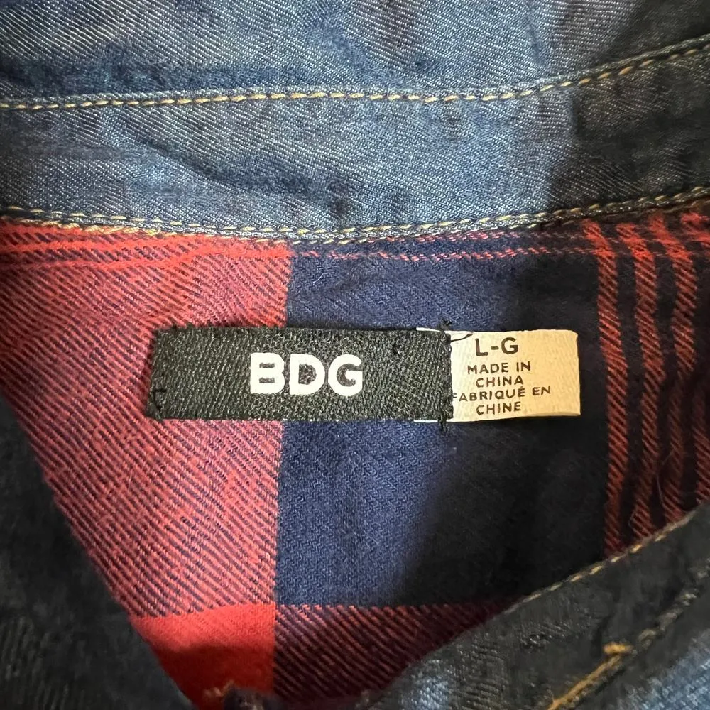 BDG Women's Mixed Media Plaid Flannel Denim Button Up Shirt Size Large Casual - Image 4