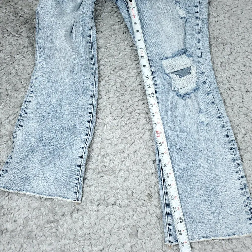 Vervet Bella High Rise Cropped Flare Light Wash Blue Distressed Crop Size 29 - Image 7