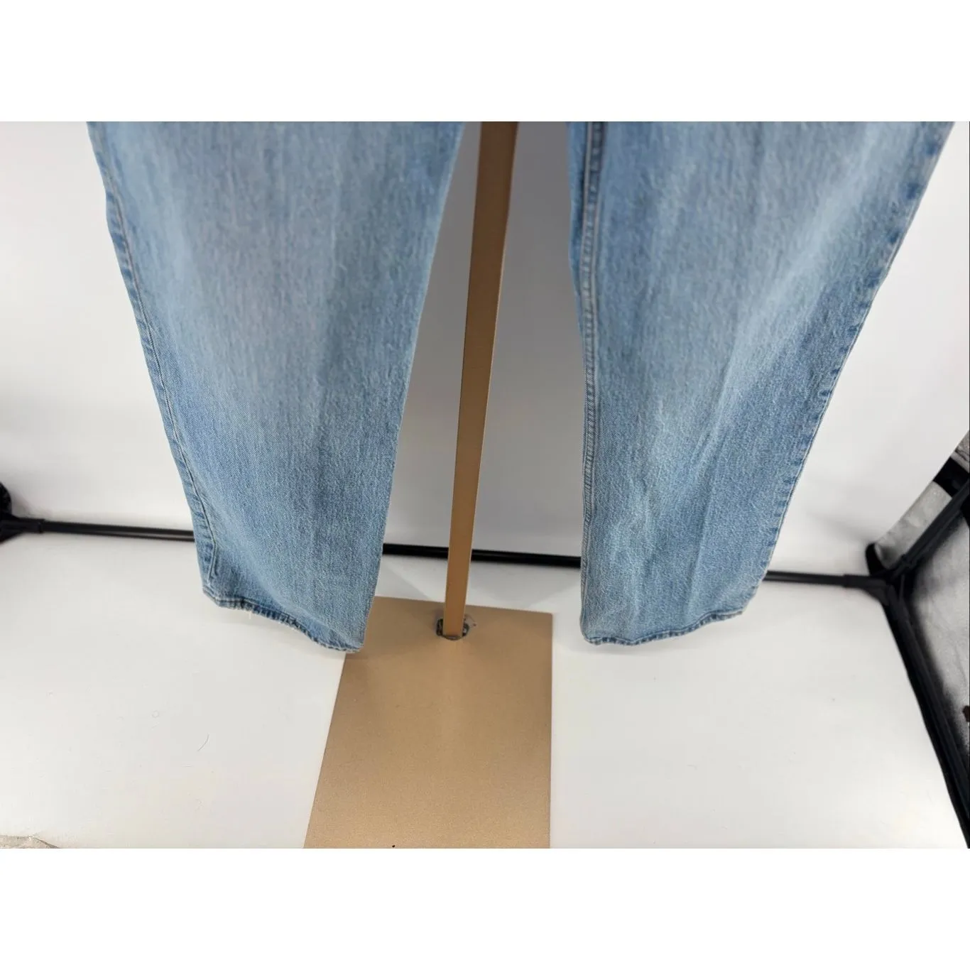 Abercrombie The baggy low rise curve love jeans size 6L - Image 6