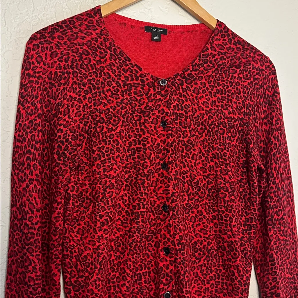 Ann Taylor Red Cheetah Animal Print Cardigan Sweater Silk Cashmere Medium Fall - Image 2