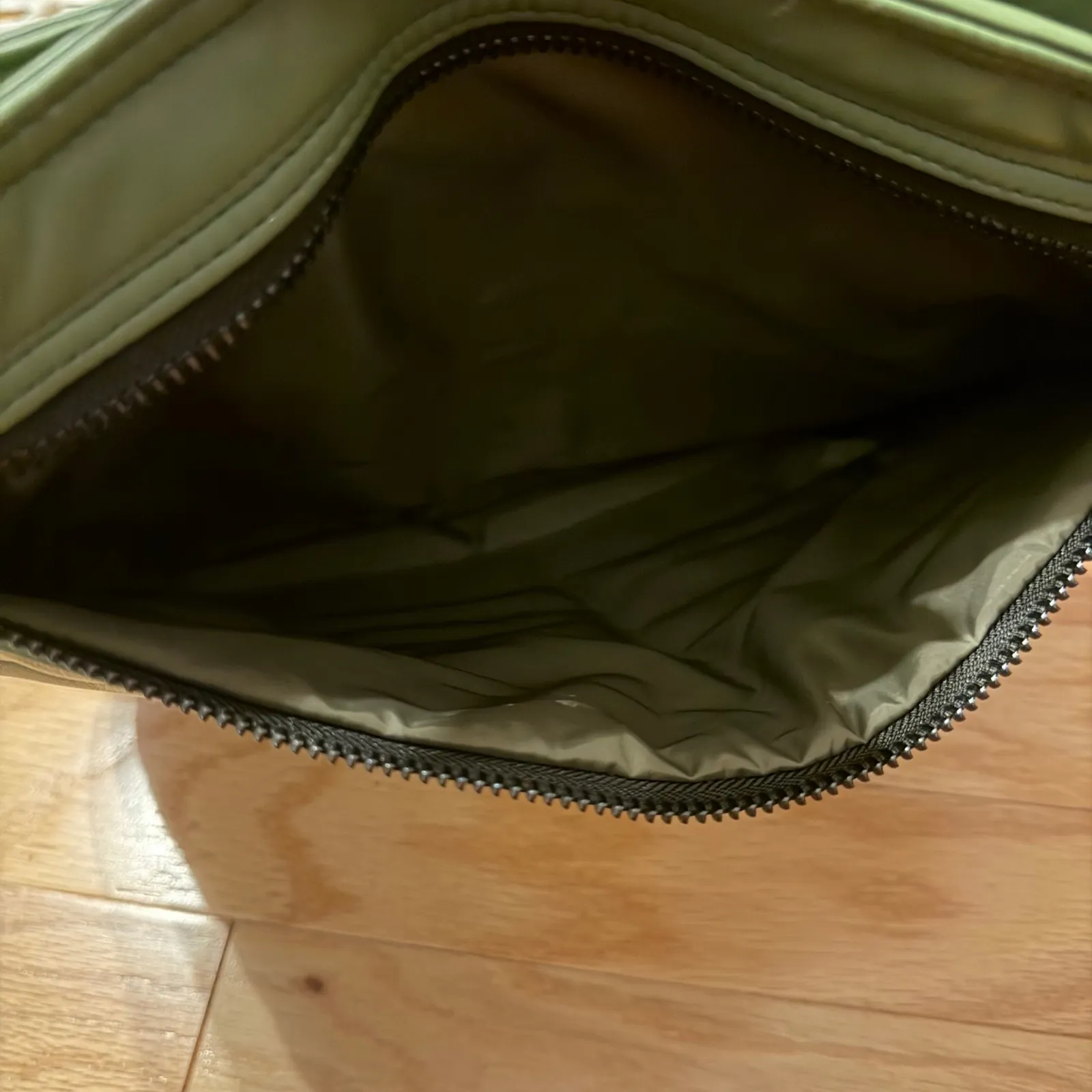 Royln Luxe Bag Quilted Shoulder Bag Olive Green Crossbody Purse Modern Sleek Hip - Image 6