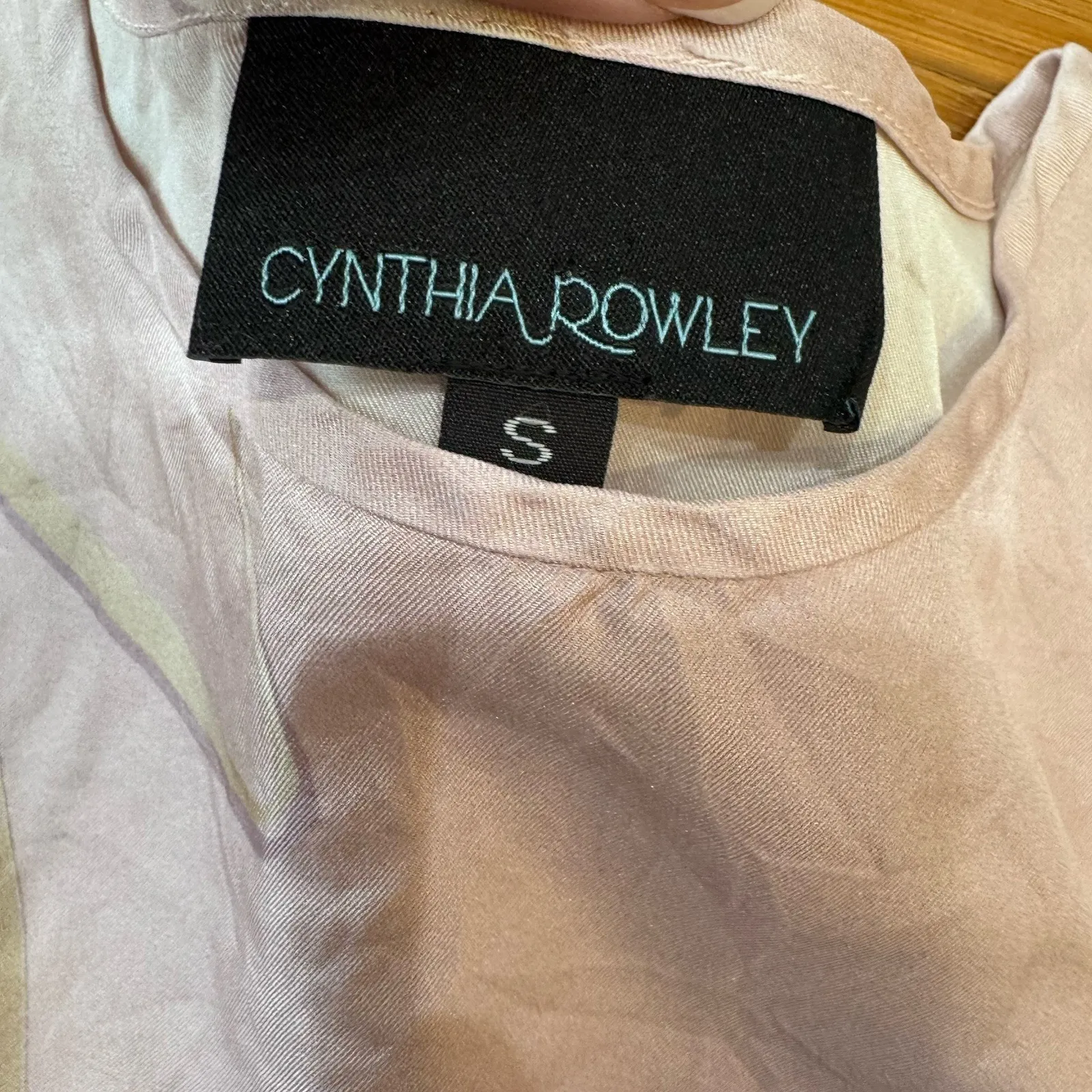 Cynthia‎ Rowley 100% Silk Ribbon Print Short Sleeve Luxury Lightweight Blouse S - Image 4