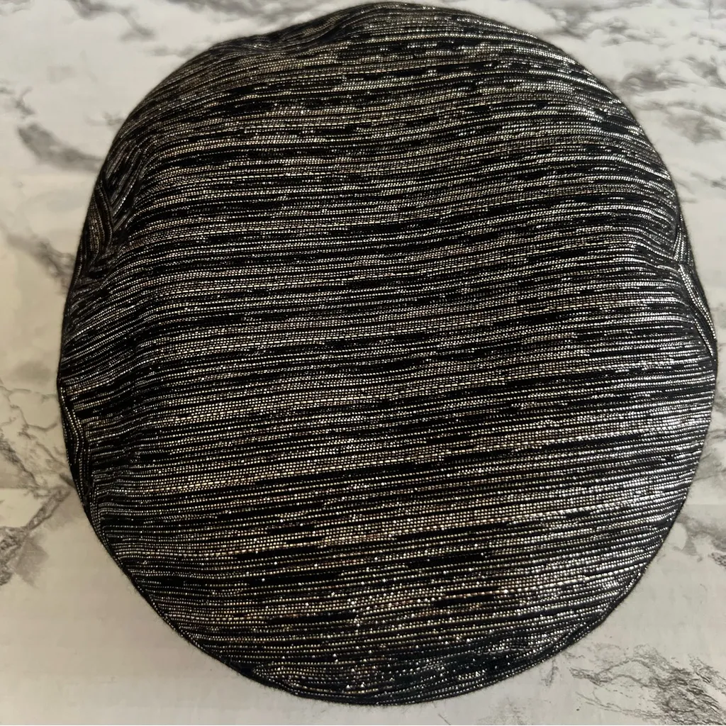 NEW Isabel Marant Cap Metallic Black Silver Newsboy OS Streetwear Chic Sparkly - Image 8