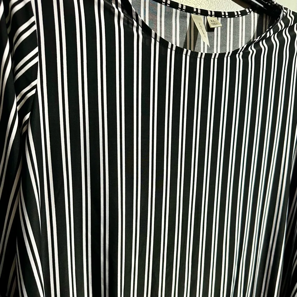 Tacera Black and White Striped Blouse (R1) - Image 2