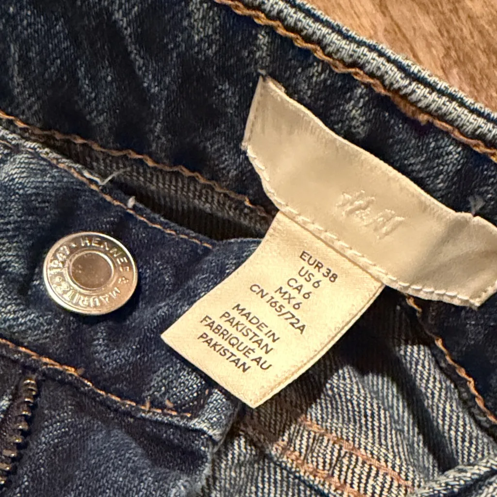 H&M Straight Blue Jeans - Image 2