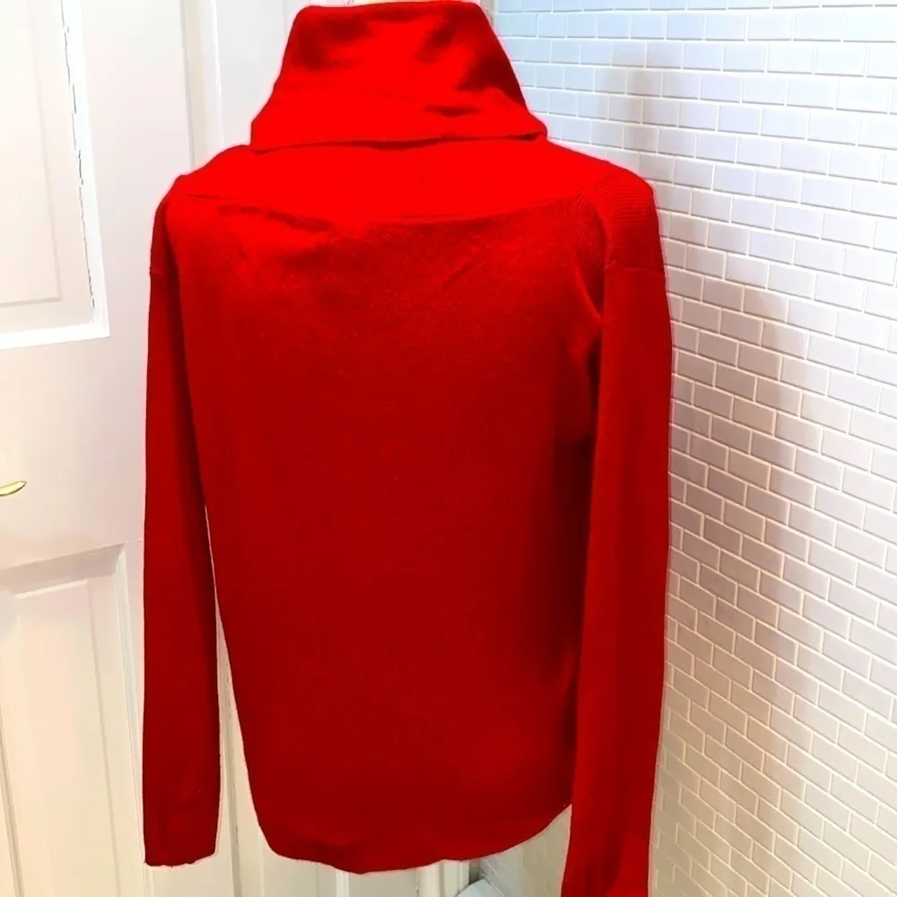 Neiman Marcus red ribbed cotton/cashmere blend tunic sweater. V neckline. Size S - Image 3