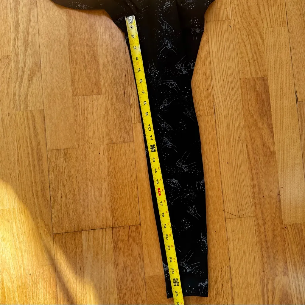 Beyond Yoga Printed Leggings Black S GUC Celestial Astrological Stars Cosmos - Image 8