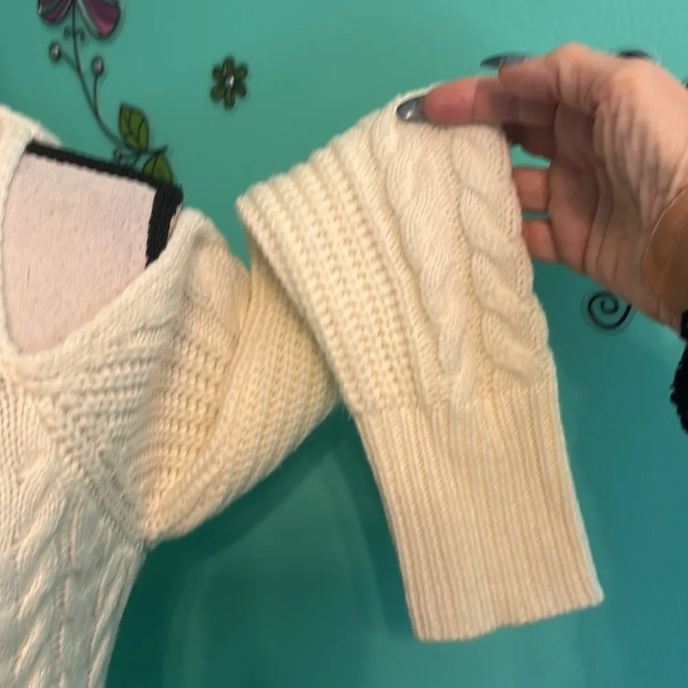 Embossed Peep cold Shoulder Pearl Embellished White Sweater Size L - Image 3