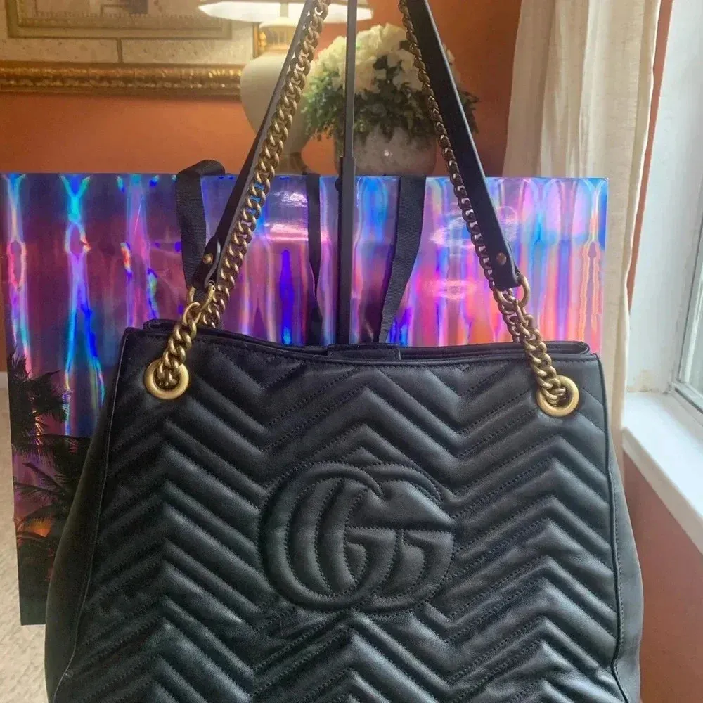 Gucci Marmont Tote in soft lamb skin a must have piece. - Image 7